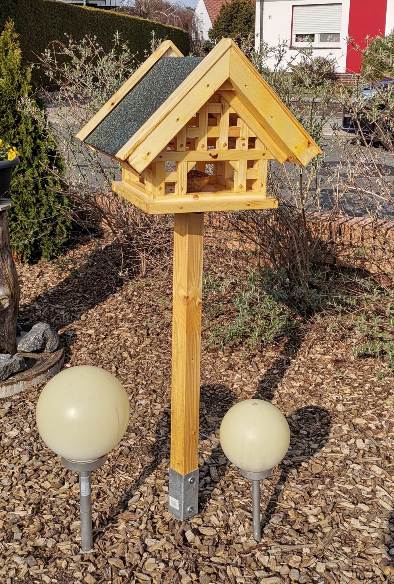 Vogelhausständer Pfahl, 100cm, aus Massivholz (6cm Stärke), sturmfest